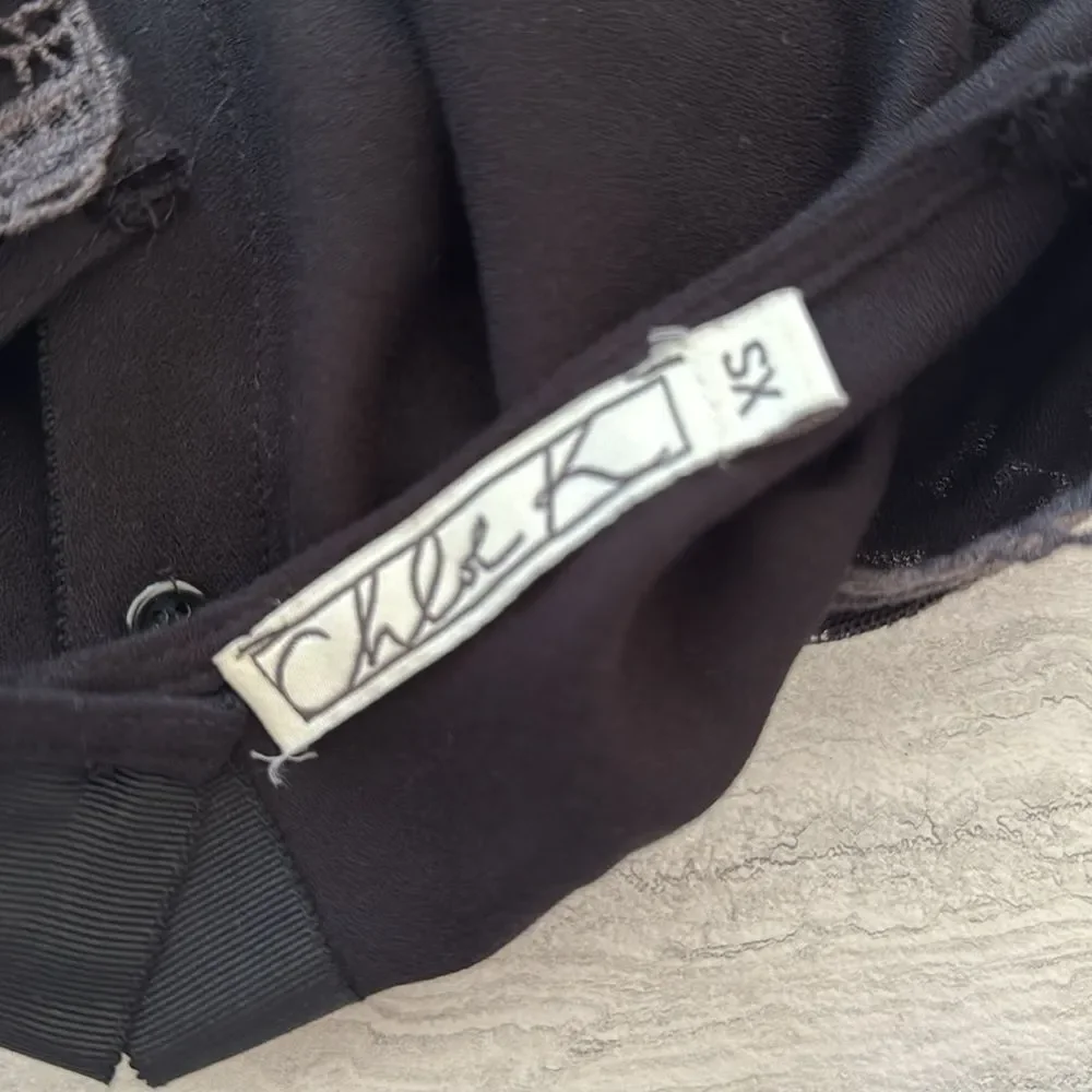 CHLOE K Blouse - Picture 3 of 3